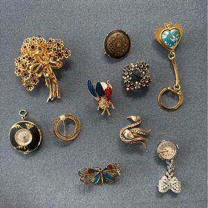 Costume Jewelry (10 pieces)